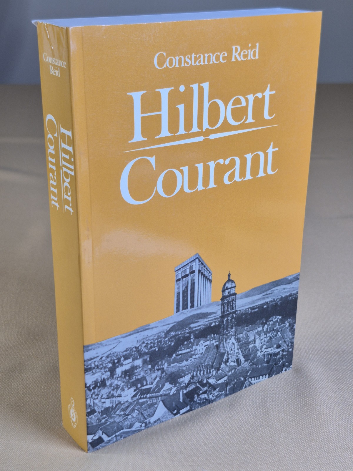Hilbert-Courant – Constance Reid – Springer-Verlag TPB – Fine condition