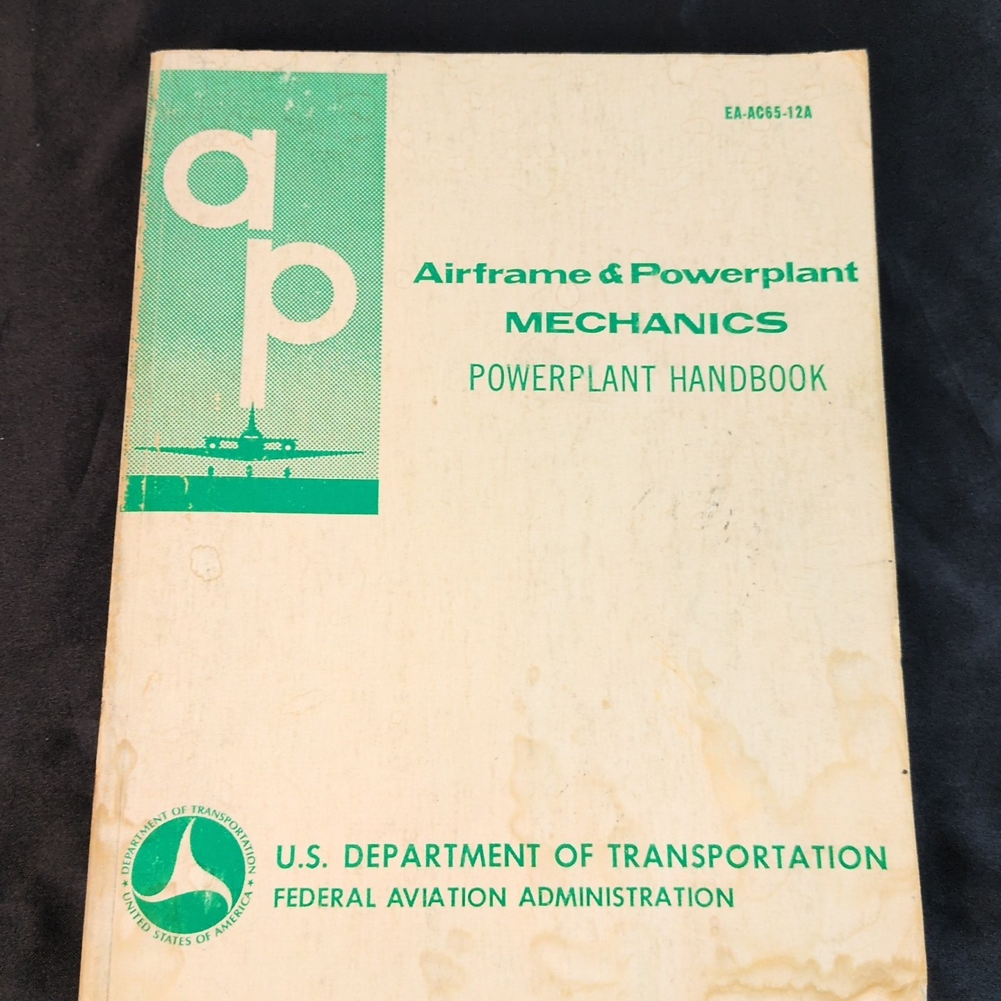 Airframe Powerplant Mechani (AP Handbooks) – Paperback – GOOD