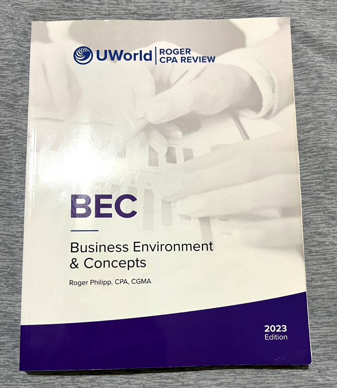 Roger CPA BEC 2023 Edition Textbook by UWorld LLC ( Trade Paperback)