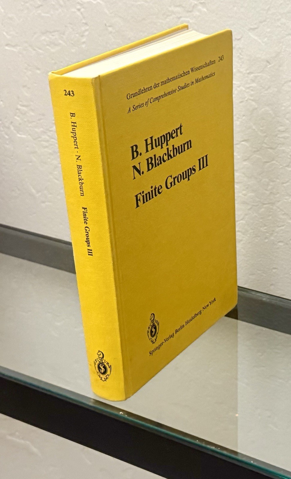 Finite Groups III by B. Huppert & N. Blackburn 1982 HC