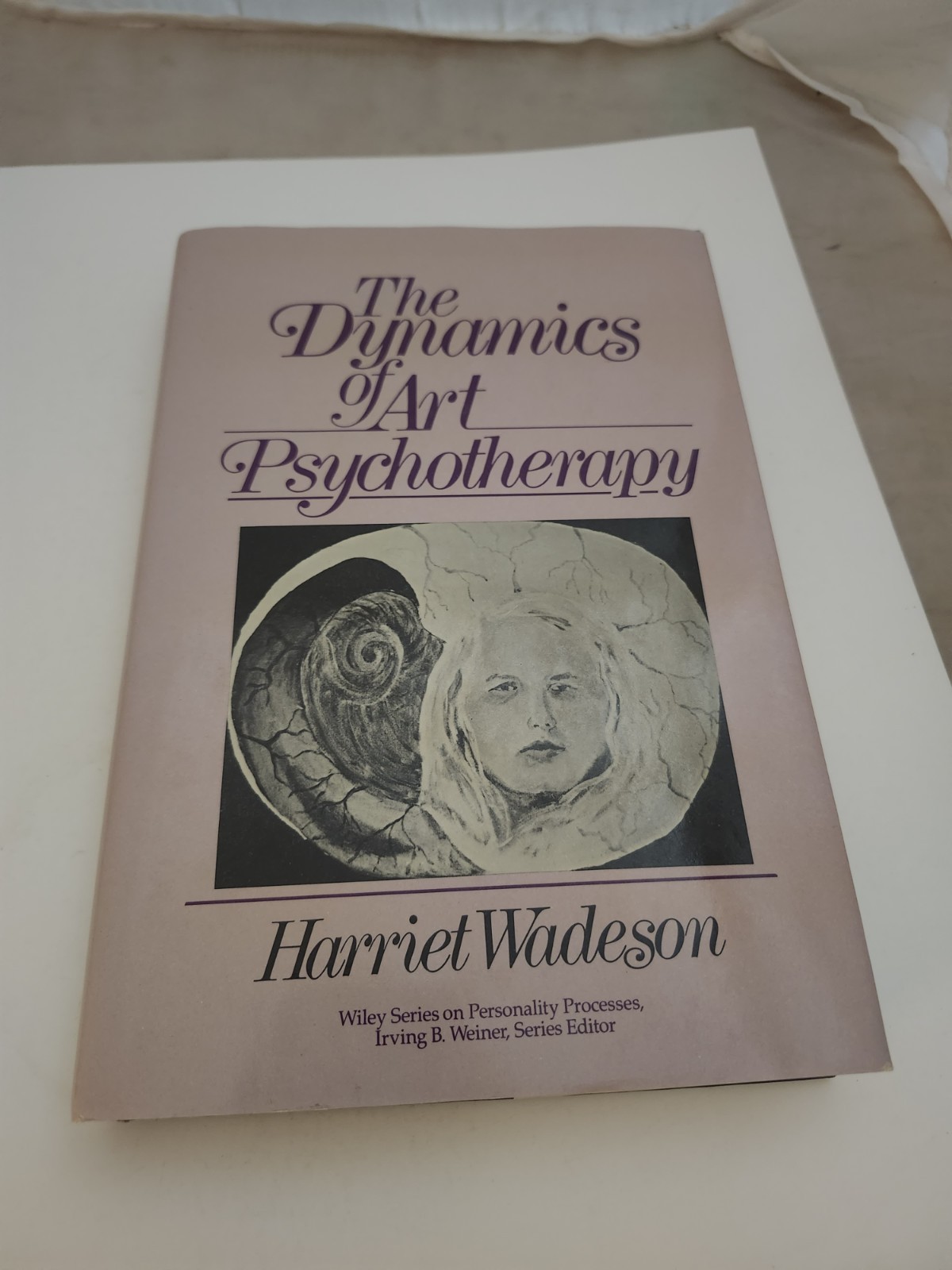THE DYNAMICS OF ART PSYCHOTHERAPY (WILEY SERIES ON By Harriet Wadeson) HCDJ 1987