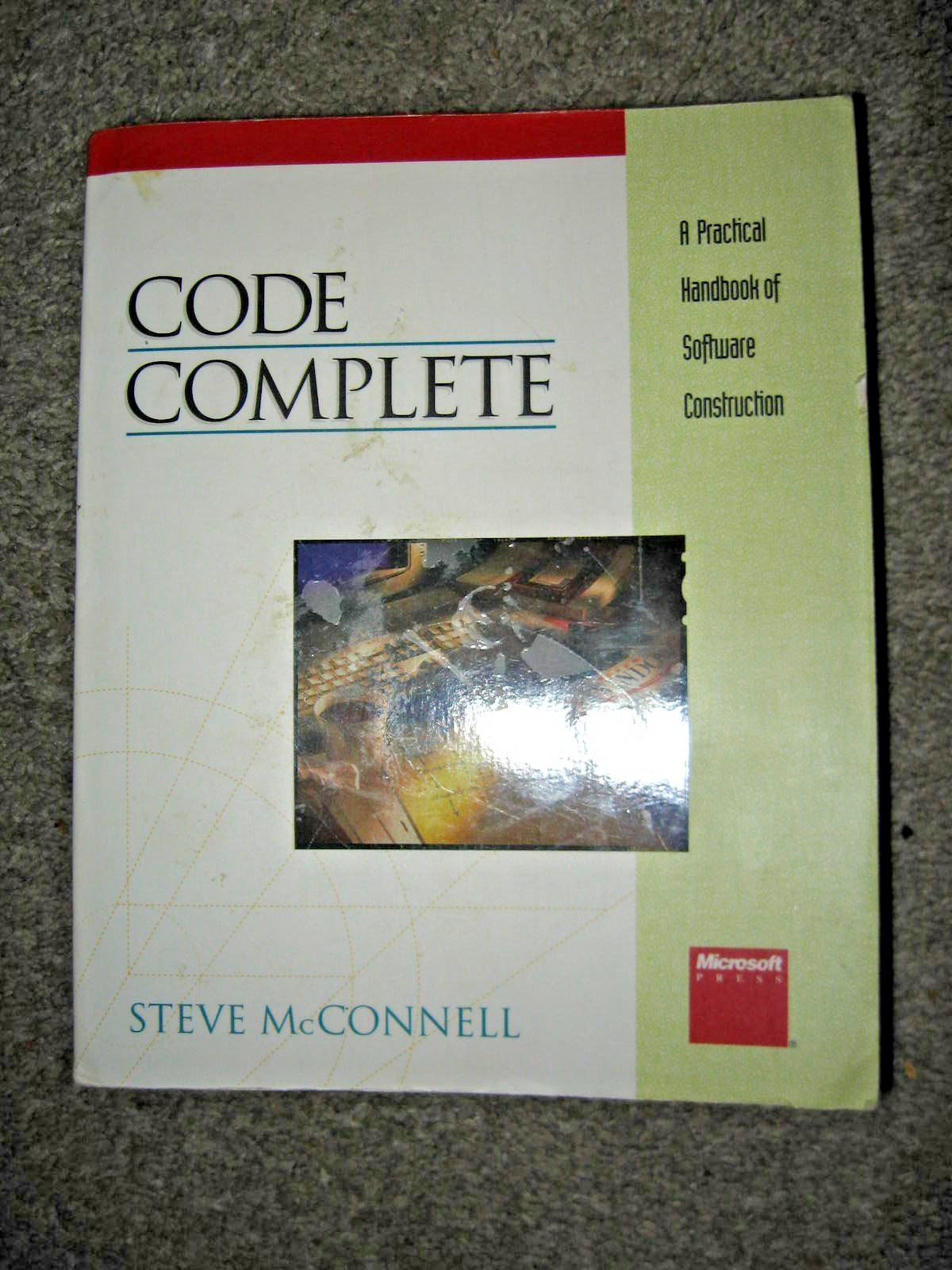 Code Complete – Steve McConnell, 1556154844, paperback