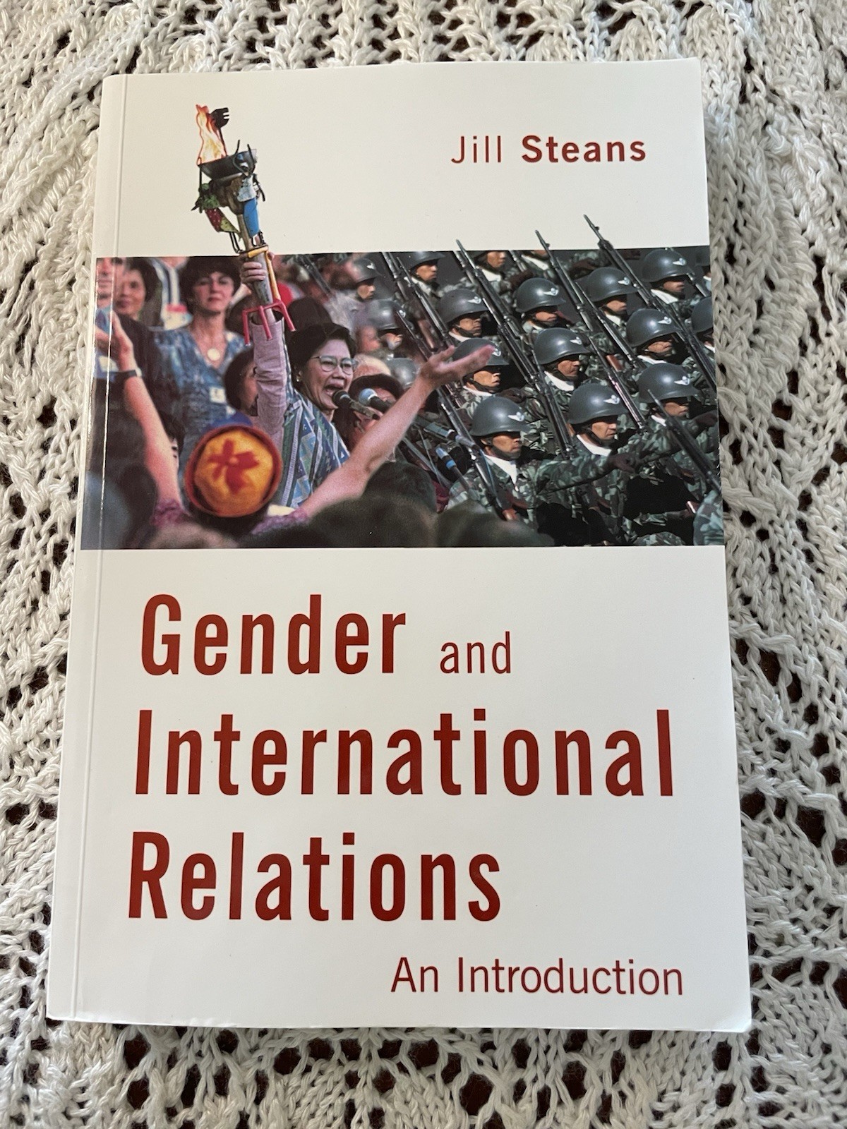 GENDER AND INTERNATIONAL RELATIONS: AN INTRODUCTION By Jill Steans PB NEW