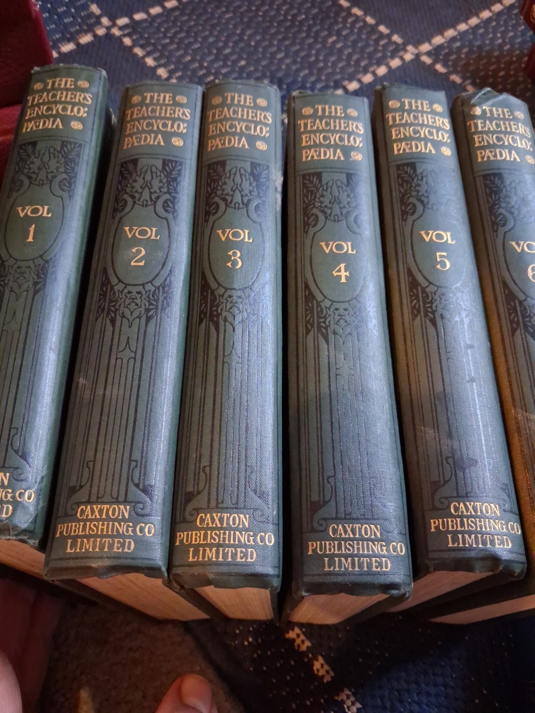 The Teachers Encyclopaedia of the theory,method,development of education 1 – 6