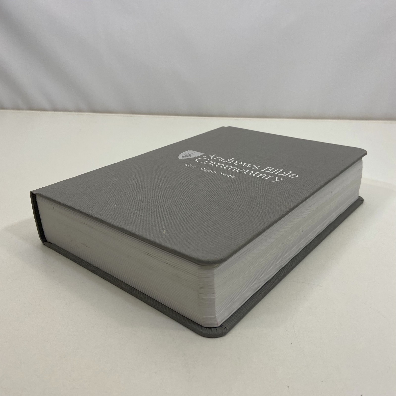 Andrews Bible Commentary Old Testament 2020 Cloth Hardcover UNDERLINING & NOTES
