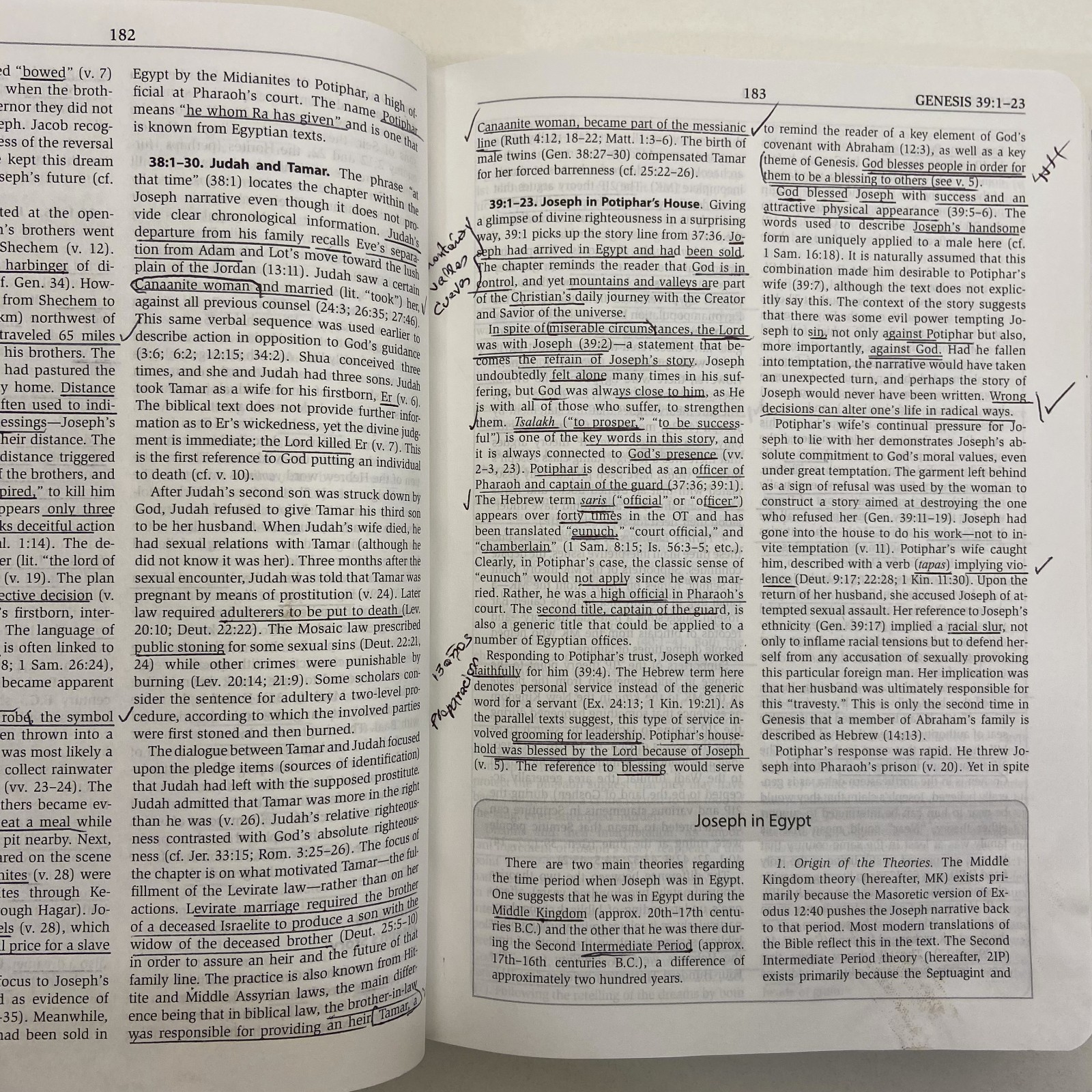 Andrews Bible Commentary Old Testament 2020 Cloth Hardcover UNDERLINING & NOTES