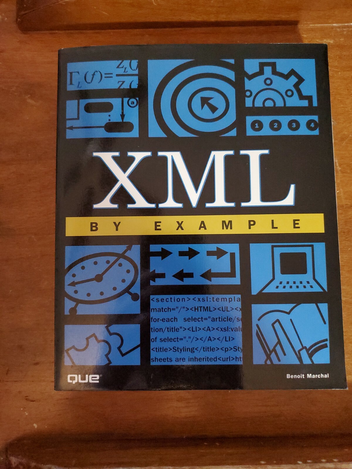 By Example Series: XML by Example by Benoit Marchal (1999, Trade Paperback)