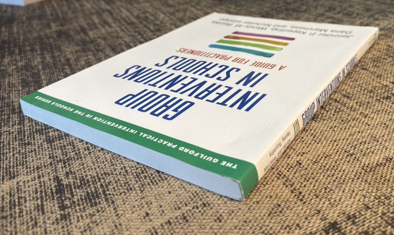 Group Interventions in Schools A Guide for Practitioners by Keperling *LIKE NEW*