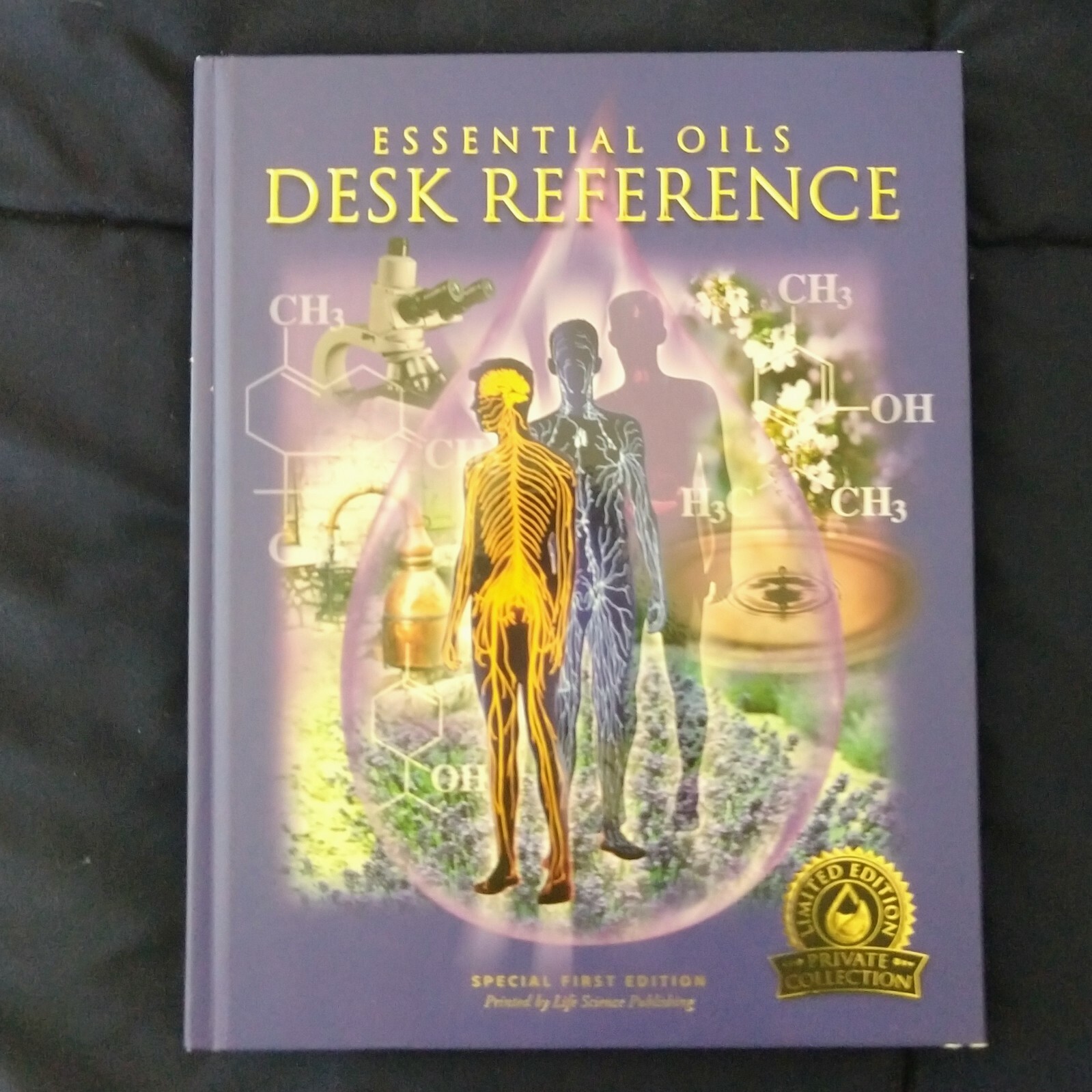 Essential Oils Desk Reference-Private Collection 1st Edition Hardcover LSP OOP