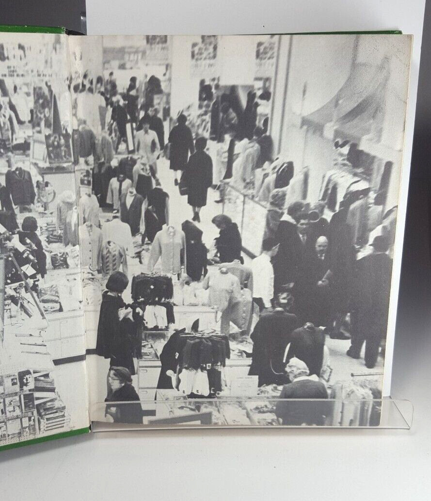 The Economy Bradley R. Schiller First Edition Vintage Collectable Textbook 1975